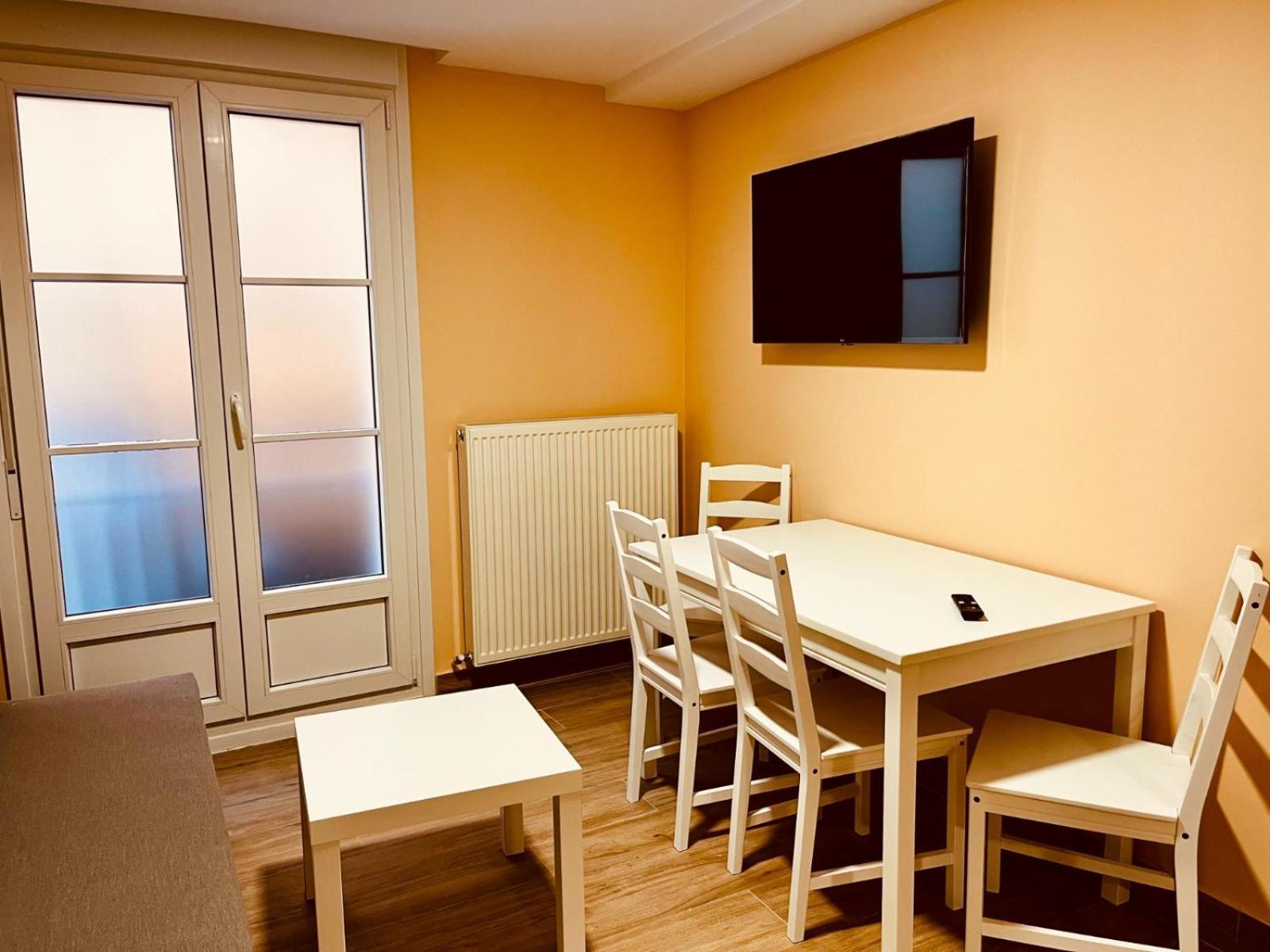 Apartamentos San Nicolas Логроньо Екстериор снимка
