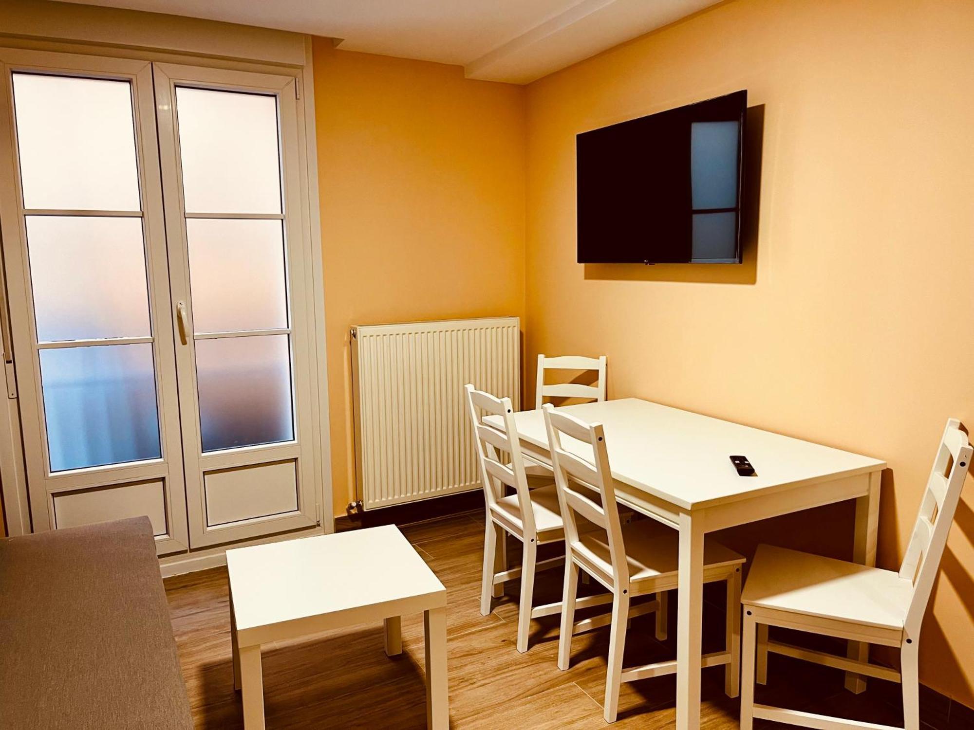 Apartamentos San Nicolas Логроньо Екстериор снимка