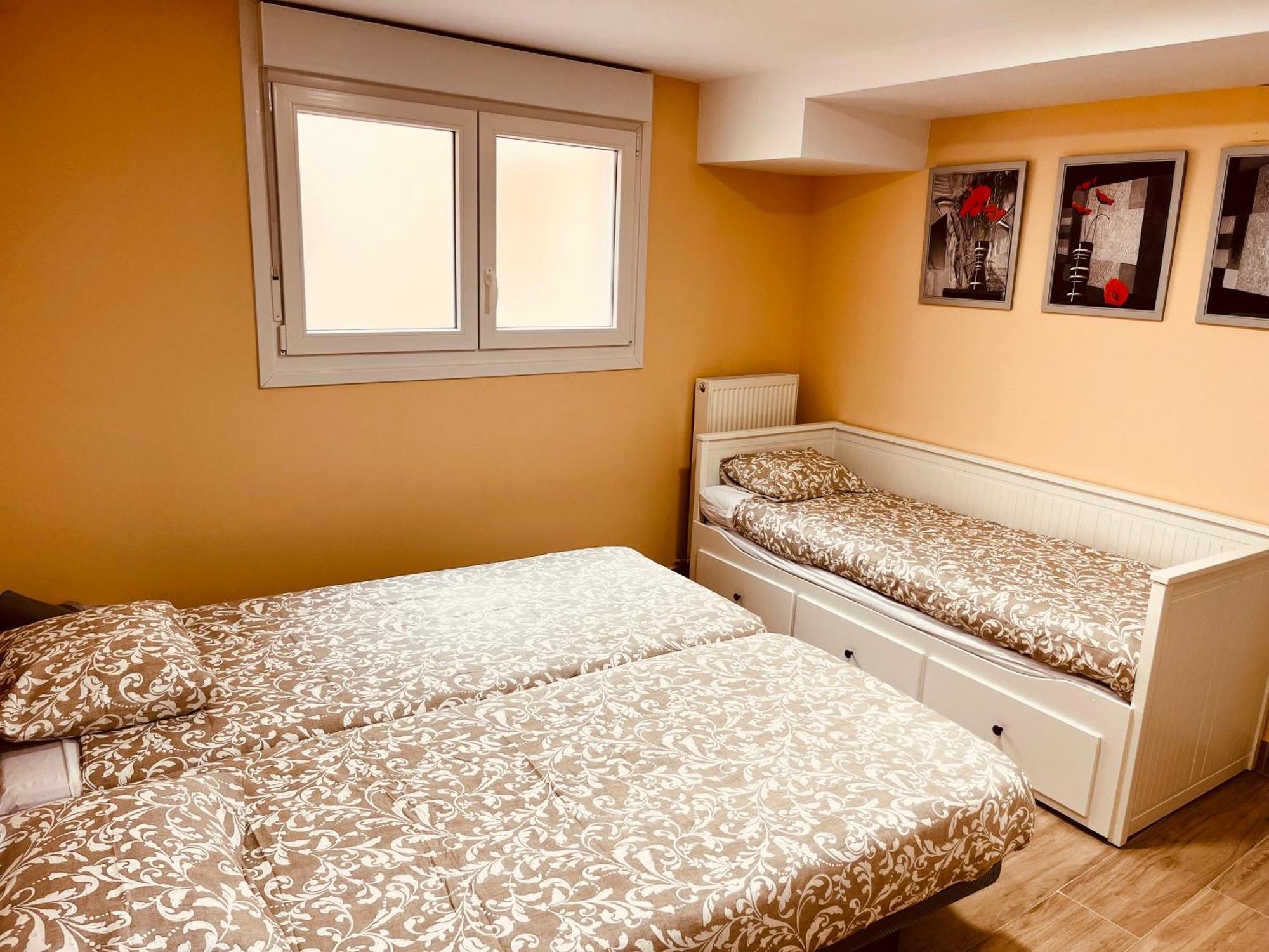 Apartamentos San Nicolas Логроньо Екстериор снимка